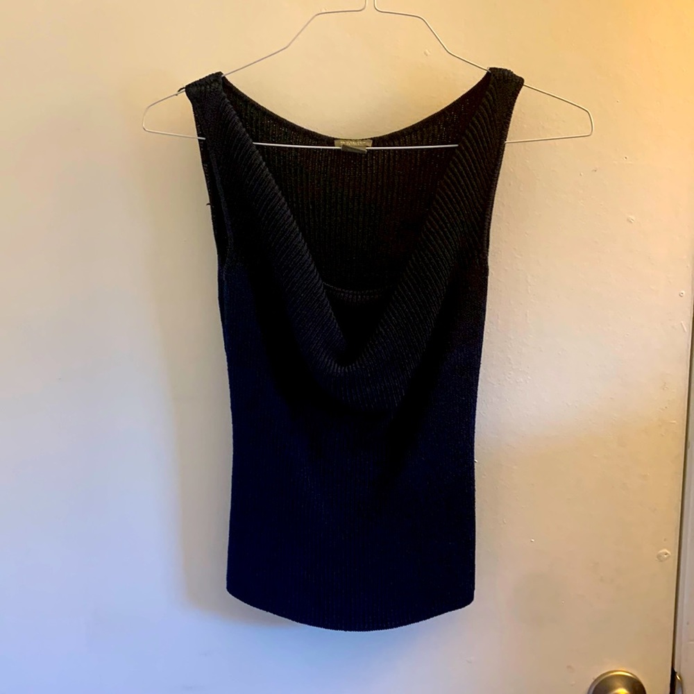EUC Ann Taylor Ribbed top, size SP, in Navy.